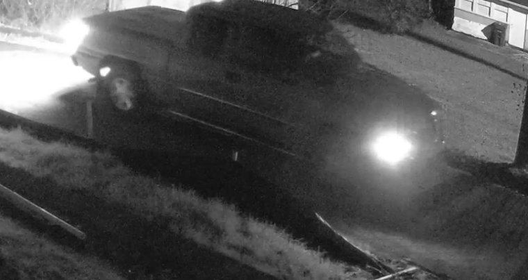 2024-11-24-Arsonist-vehicle-one-headlight-Other-e1732561864788-810x500.png