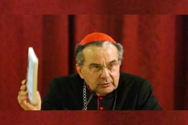 Cardinal_Caffarra_with_book.jpg