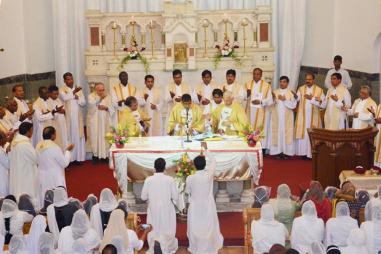 St.-Josephs-Cathedral-Rawalpindi-Pakistan11.jpg