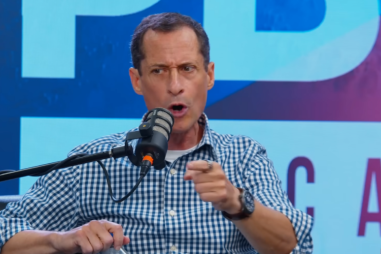 Disgraced-former-congressman-Anthony-Weiner-debating-the-Clinton-body-count-on-the-Valuetainment-podcast-in-July-2023-810x500.png