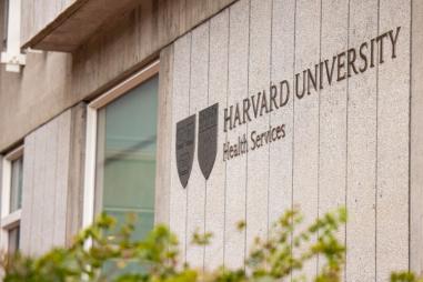 Harvard-medical-school--810x500.jpeg