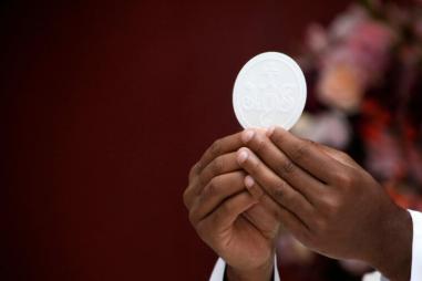 Holy-Communion-scaled-810x500.jpg