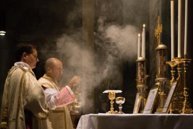 Latin_Mass-810x500.jpeg