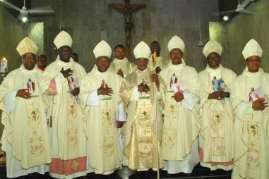 Nigerian-Bishops-810x500.jpg