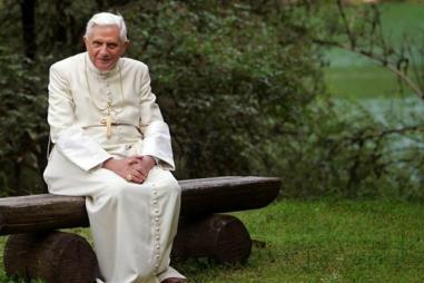 Pope_Benedict_xvi-810x500-1-810x500.jpg