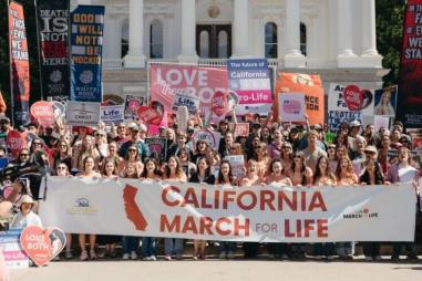 ShotsBySnej_2026MarchForLife-203-scaled-1-e1774362065609-810x500.jpg