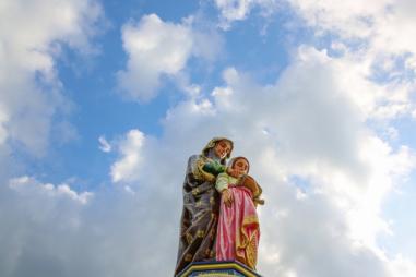 shutterstock_690090373_st_anne_and_mary.jpg