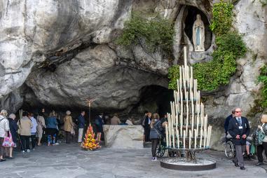 web3-fountains-lourdes-mary-grotto-france-prayer-holy-shutterstock_1173235066.jpg