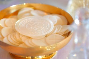 web3-hosts-eucharist-mass-church-shutterstock.jpg