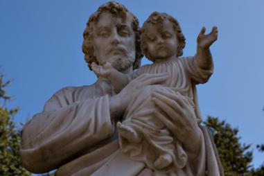 web3-saint-st-joseph-statue-baby-infant-child-jesus-blue-sky-shutterstock.jpg