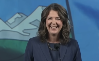 Danielle-Smiths-victory-speech-after-her-majority-election-win-CTV-News-810x500.png