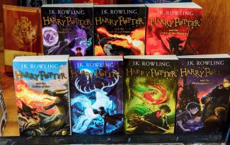Harry_Potter_books.jpg