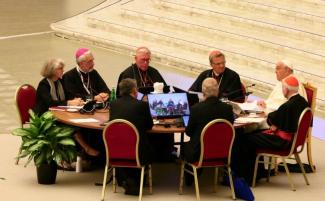 SYNOD-Oct-24-table-810x500.jpg