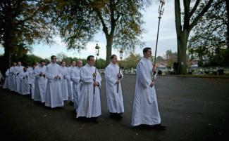 Seminarians_at_Oscott_Catholic_College_GettyImages-810x500.jpg